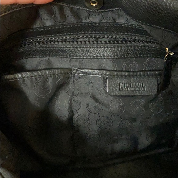 Michael Kors Handbag - Picture 5 of 9